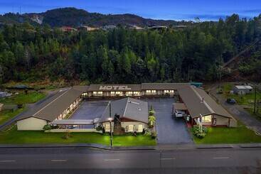 هتل Gold Rush Inn