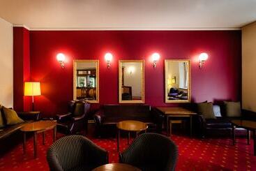 Grand Hotel Melbourne