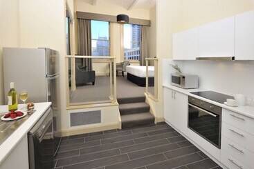 Grand Hotel Melbourne