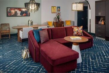 هتل Hyatt Centric French Quarter
