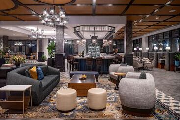 هتل Hyatt Centric French Quarter