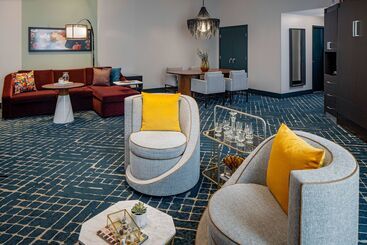 هتل Hyatt Centric French Quarter