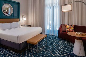 هتل Hyatt Centric French Quarter