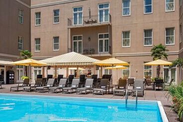 هتل Hyatt Centric French Quarter