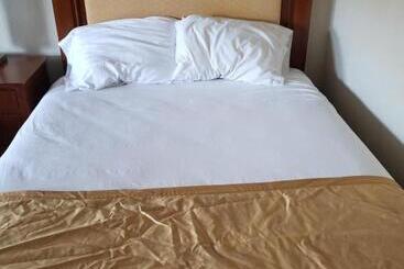 هتل Knights Inn Kissimmee