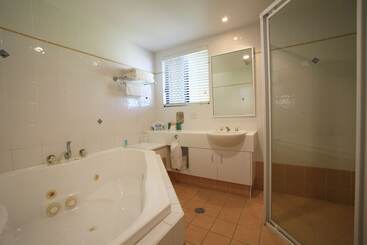 هتل Macquarie Barracks Motor Inn