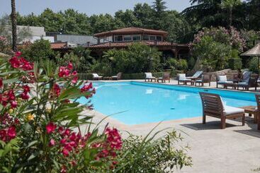 Rogner Hotel Tirana