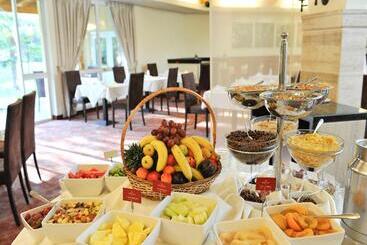 Rogner Hotel Tirana - Tirana
