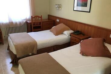 ホテル Evenia Oros