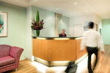 Yehs Hotel Melbourne Cbd