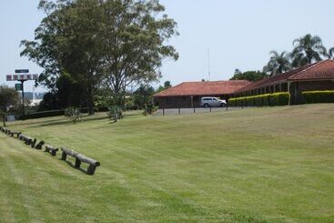 Lakeside Lodge Motel