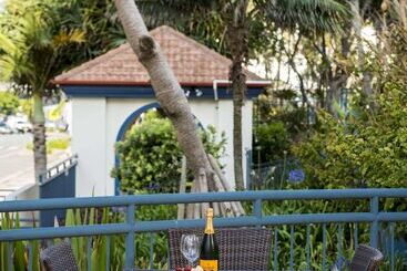Oaks Gold Coast Calypso Plaza Suites