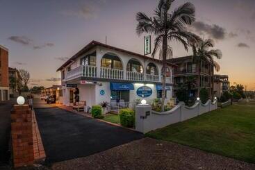 Ocean Breeze Motel