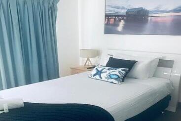 Ocean Breeze Motel