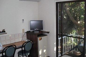 Ocean Breeze Motel