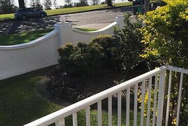 Ocean Breeze Motel