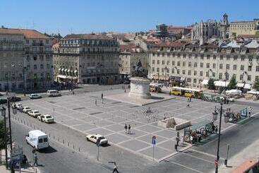 پانسیون Pensao Praca Da Figueira