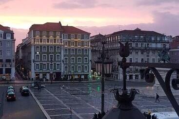 پانسیون Pensao Praca Da Figueira