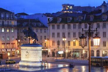 پانسیون Pensao Praca Da Figueira