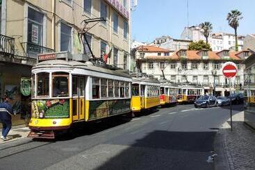 پانسیون Pensao Praca Da Figueira