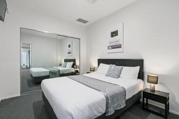 Comfort Hotel Melbourne Central