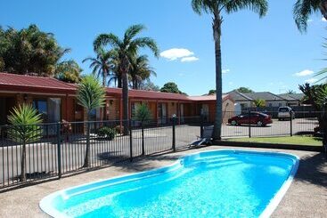 Cunningham Shore Motel
