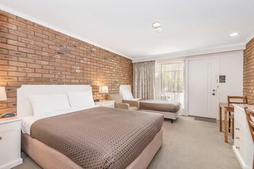 ホテル Golden Square Motor Inn