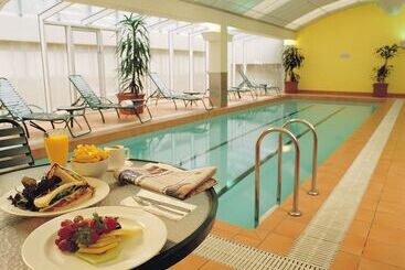 هتل Clarion Suites Gateway