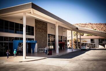 هتل Crowne Plaza Alice Springs Lasseters, An Ihg
