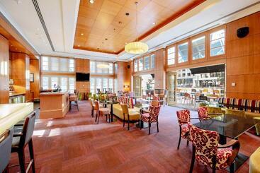 Duxton Hotel Perth