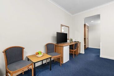 Metro Hotel Perth City