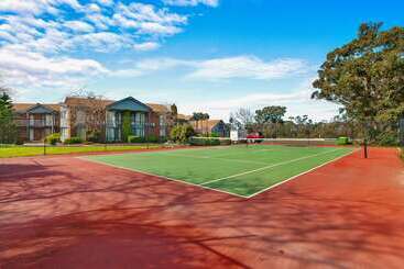 هتل Quality Inn & Suites Traralgon
