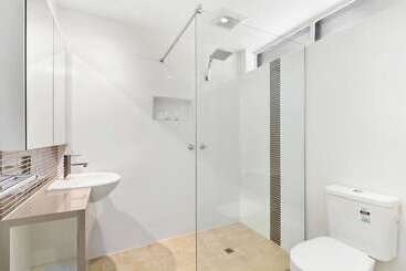 هتل Quality Inn & Suites Traralgon