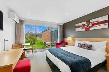 هتل Quality Inn & Suites Traralgon