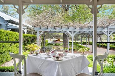 هتل The Convent Hunter Valley