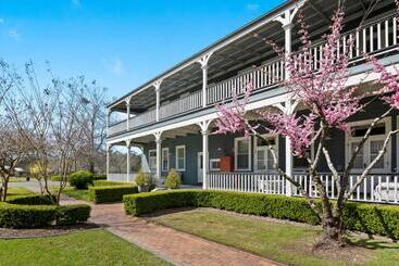 هتل The Convent Hunter Valley