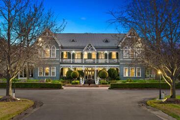 هتل The Convent Hunter Valley