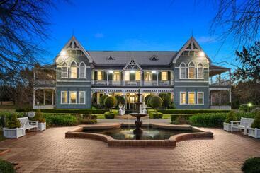 هتل The Convent Hunter Valley