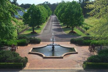 هتل The Convent Hunter Valley