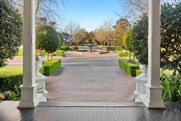 هتل The Convent Hunter Valley