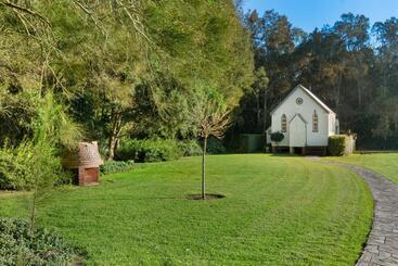 هتل The Convent Hunter Valley