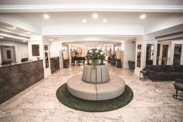 The Savoy Hotel On Little Collins Melbourne