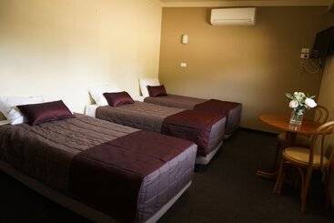 Мотель Country Motor Inn