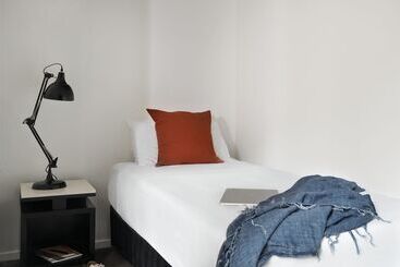 Punthill Apartment Hotel   Manhattan