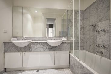 هتل Flinders Landing Apartments