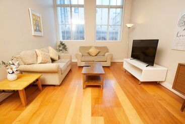 هتل Flinders Landing Apartments