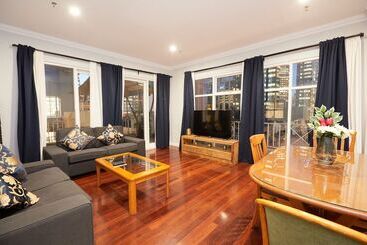هتل Flinders Landing Apartments