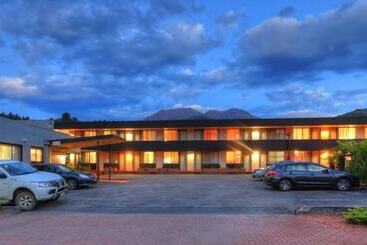 هتل Queenstown Motor Lodge