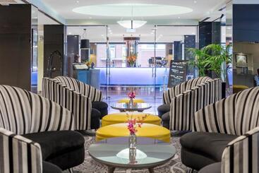 هتل Radisson On Flagstaff Gardens Melbourne