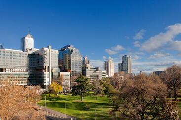 هتل Radisson On Flagstaff Gardens Melbourne